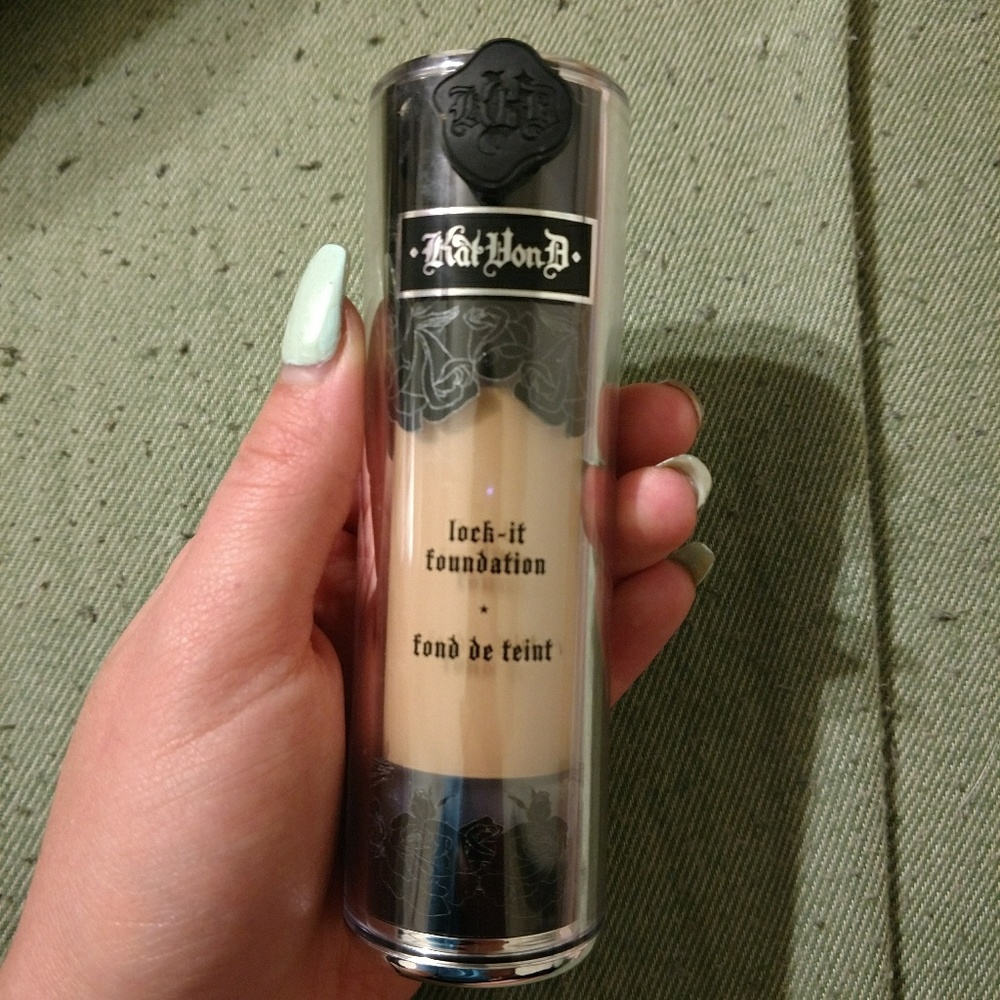 Kat von d lock it foundation